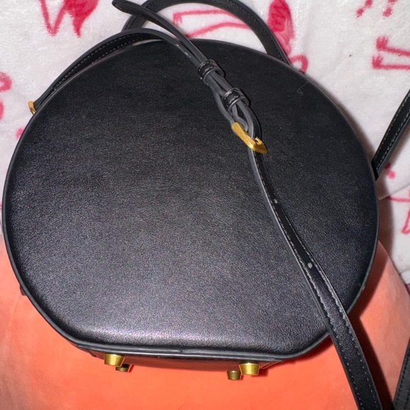 JW PEI crossbody - Picture 4 of 6